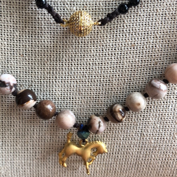 Gold Pony pendant on zebra beads - Picture 2 of 3